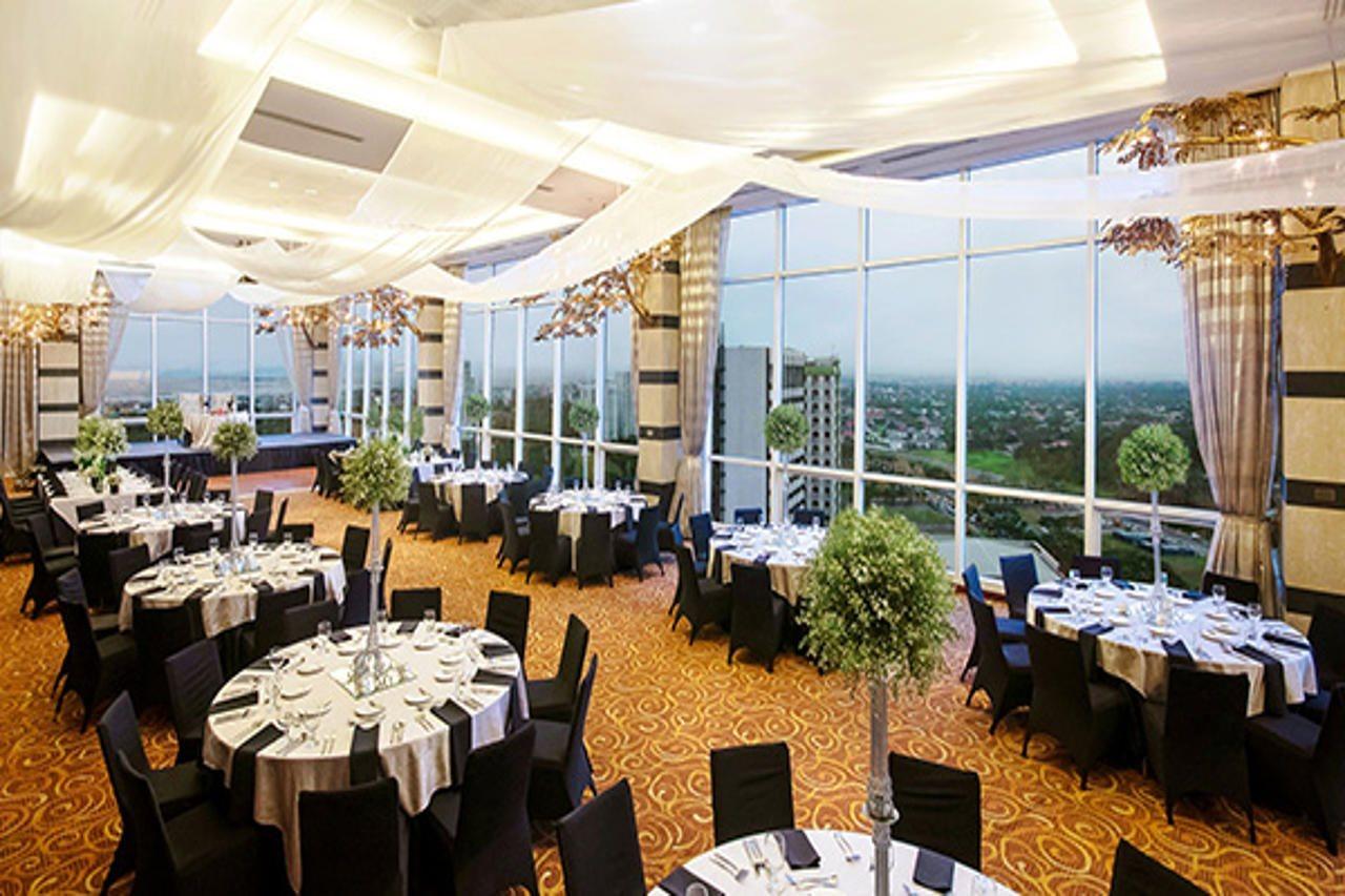 Acacia Hotel Manila Muntinlupa City Kültér fotó