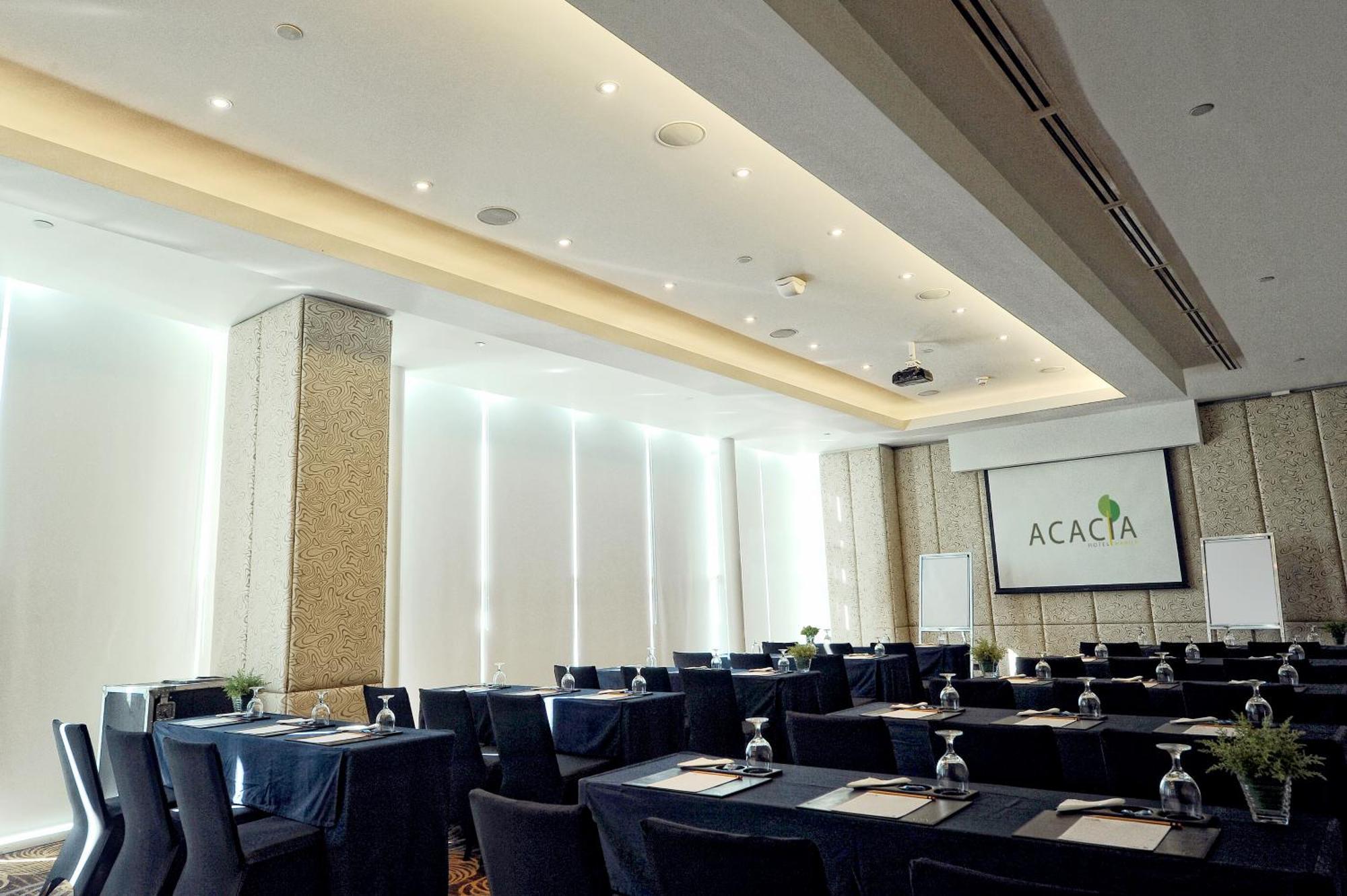 Acacia Hotel Manila Muntinlupa City Kültér fotó