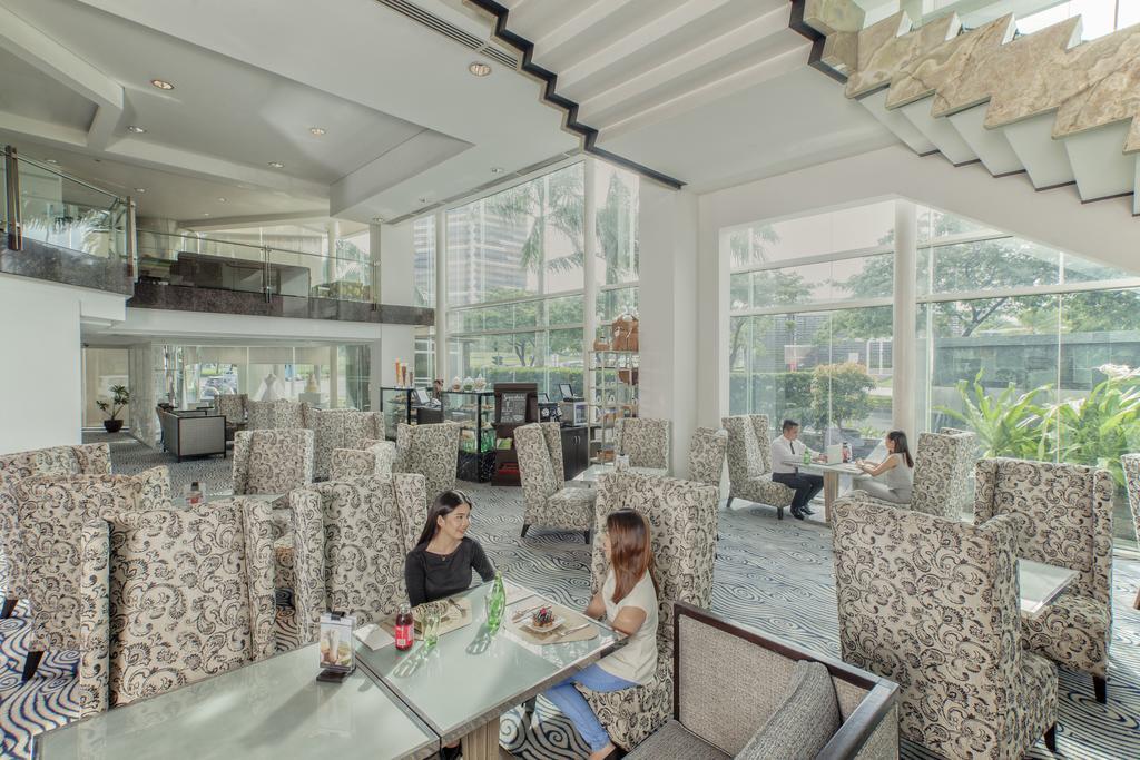Acacia Hotel Manila Muntinlupa City Kültér fotó