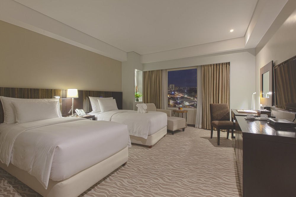 Acacia Hotel Manila Muntinlupa City Kültér fotó