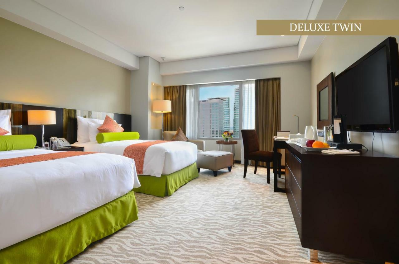 Acacia Hotel Manila Muntinlupa City Kültér fotó